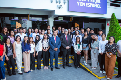 fundador universidad